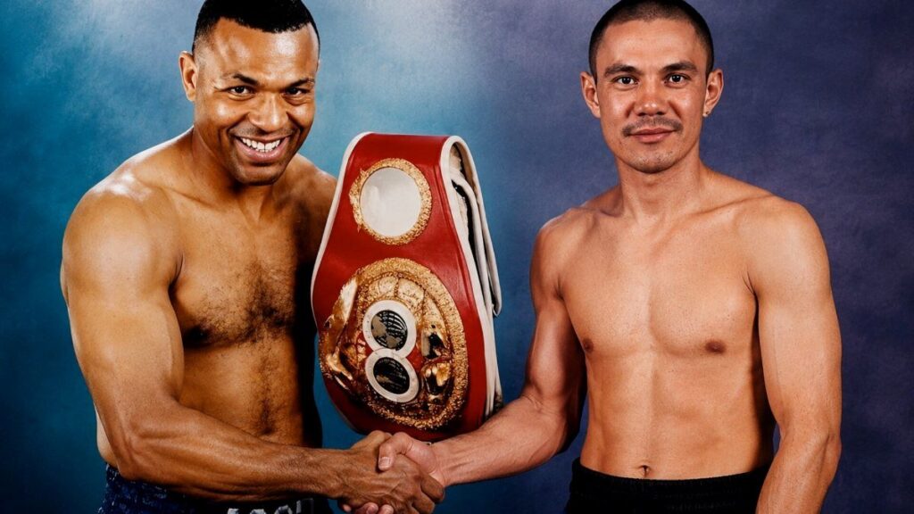 Kostya Tszyu kalah pertama kali lawan Vince Phillips