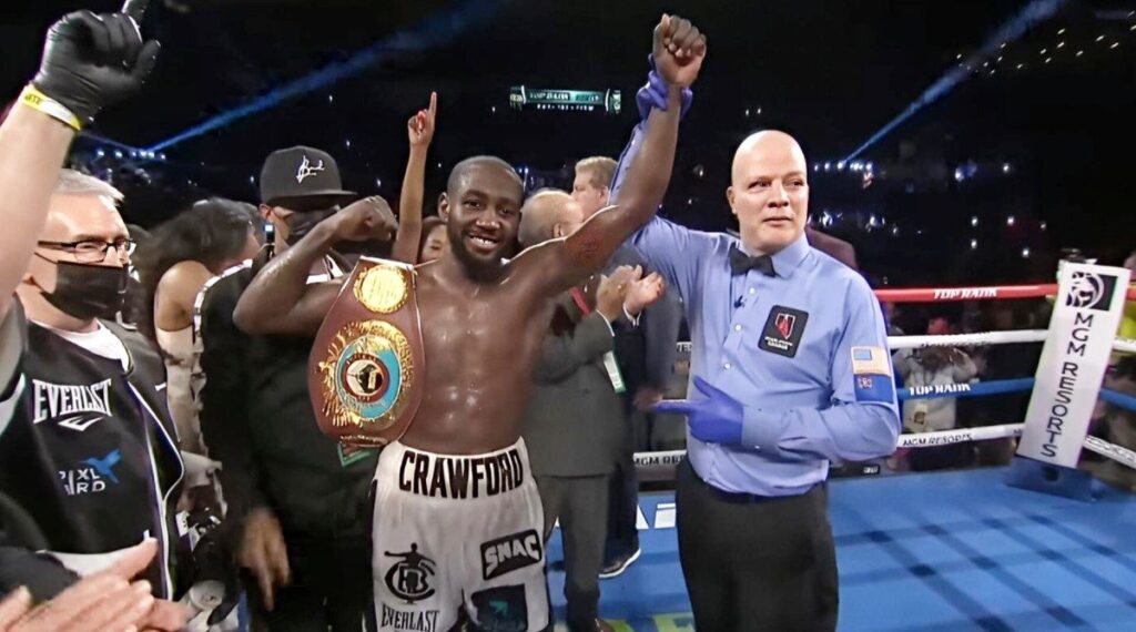 10 lawan tangguh crawford tak mampu KO