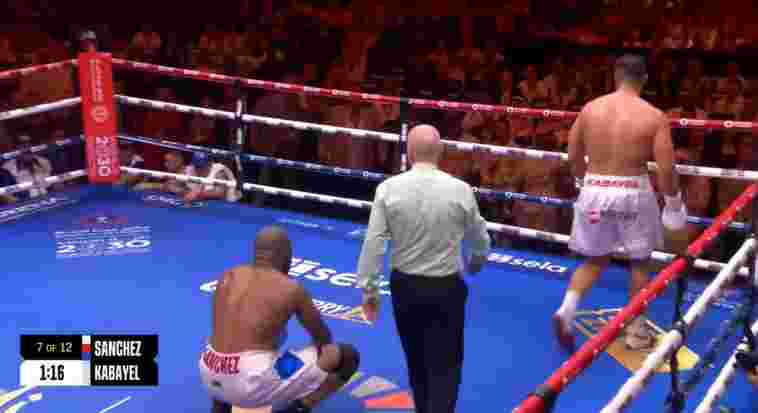 sanchez jatuh karena body shot