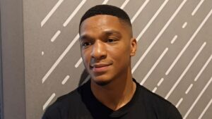 Uisma lima satu satu nya juara IBO dari angola