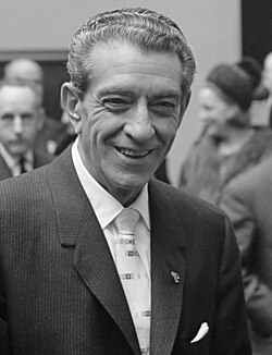 adolfo lopez mateos yang memprakarsai berdirinya sabuk WBC