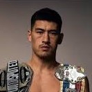 Dmitry bivol penguasa berat ringan
