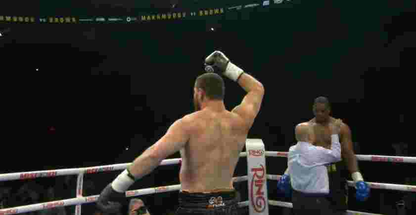 makhmudov menang TKO atas brown ronde 1