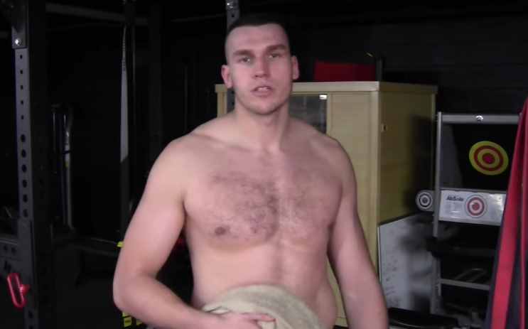 karir profesional damian knyba