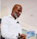 bernard hopkins sedang sholat