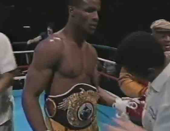 michael moorer wajah baru WBO