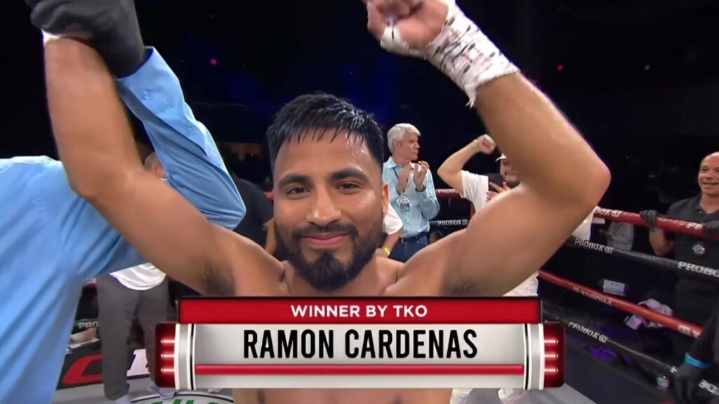 Ramon Cardenas menang TKO atas Erik Robles