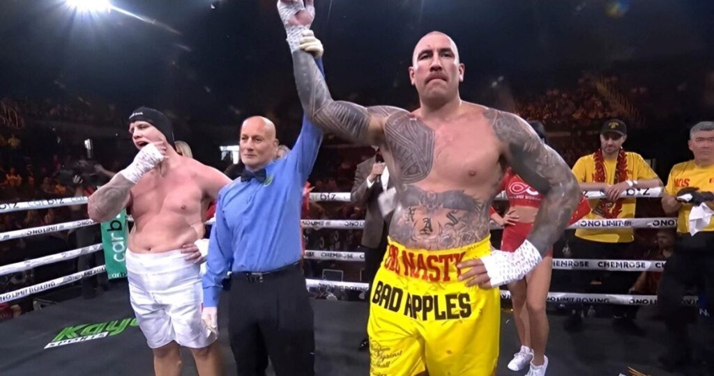 Nelson asofa solomona KO Brutal Wallace