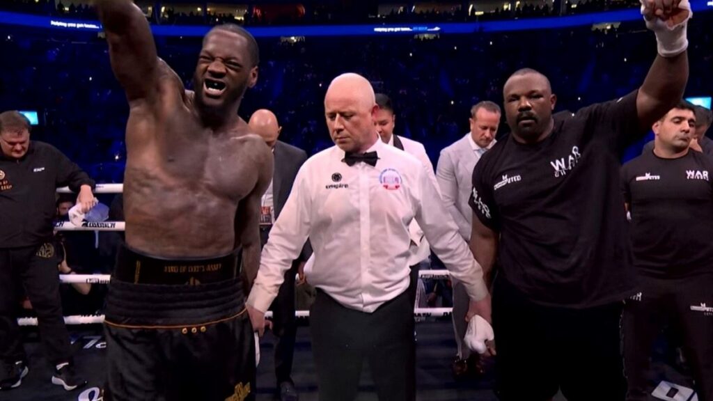 Deontay wilder menang tipis atas chisora