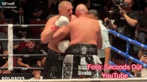 Menyerah Ronde 7! Tyson Fury Kuasai Mariusz Wach Sampai Timnya Turun Tangan Fury menang RTD ronde ke 7 atas Wach