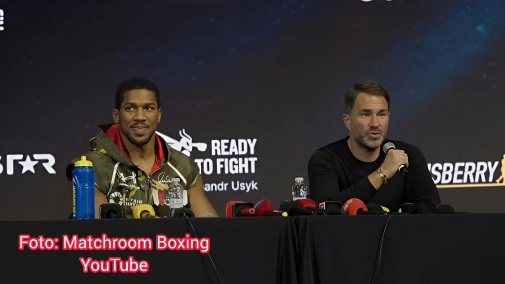 Joshua hampir kehilangan duel dengan Tyson Fury