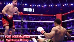 Joshua di pukul jatuh 2 kali sebelum bangkit KO Prenga