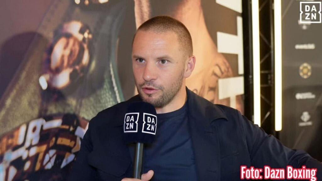 Frank Smith serang Dana White soal klaim Fury vs Joshua