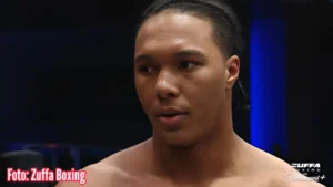 Vanhouter tampil di kartu Benn vs Garcia
