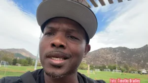 Bradley semprot Russell tolak duel dengan Shakur
